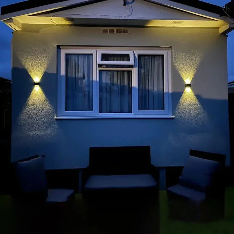 Luz LED Solar Externa 2 em 1 | Iluminação Automática e à Prova d’Água